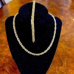 Gorgeous 18K gold filled Byzantine 16” necklace and 7” bracelet set from Italy!